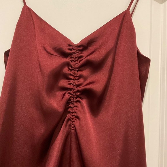 Maroon satin midi dress - Picture 3 of 3